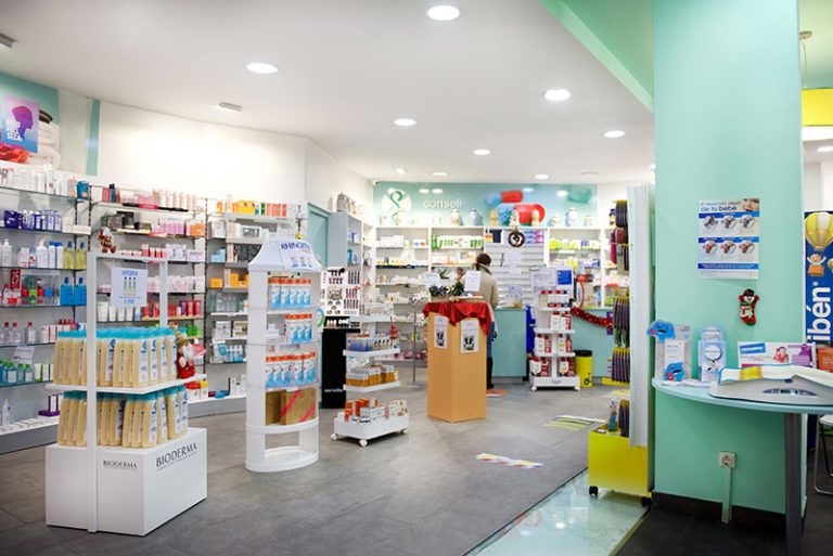 farmacia albert lozano interior 1 768x513