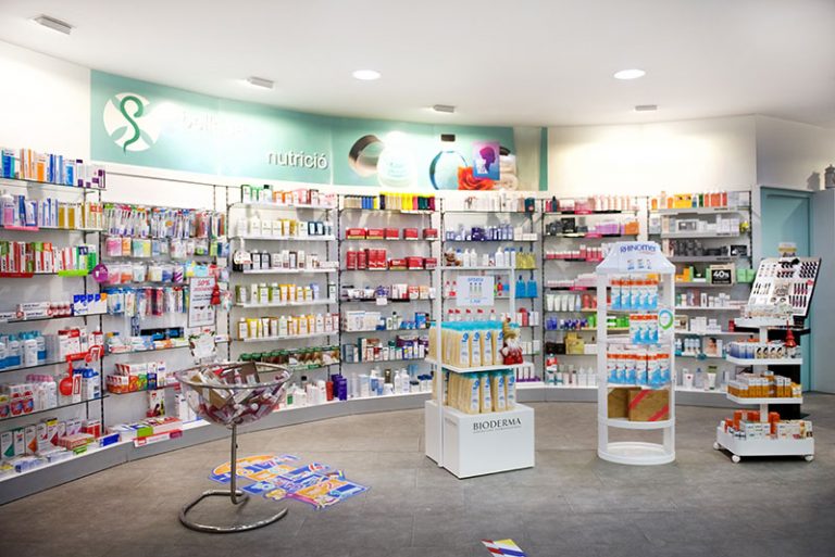 farmacia albert lozano interior 2 768x513
