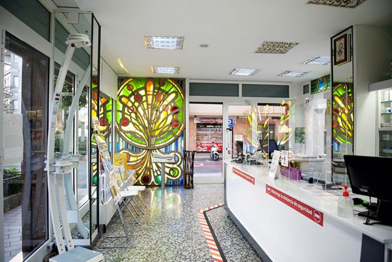farmacia montanes interior 1 768x513