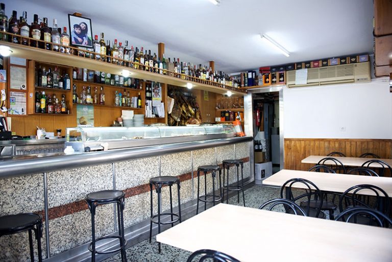 los faroles interior 768x513