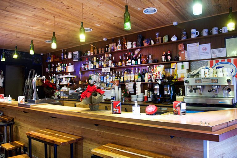 marques bar interior 768x513