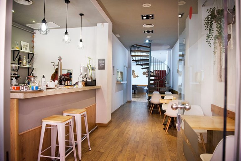 restaurant octubre interior 768x513