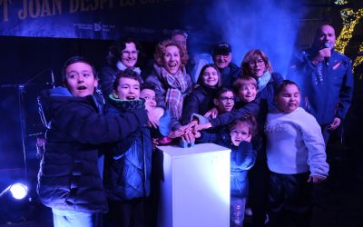 L’encesa dels llums dona la benvinguda a la campanya comercial